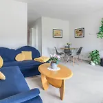Tina Eg Apartamento *